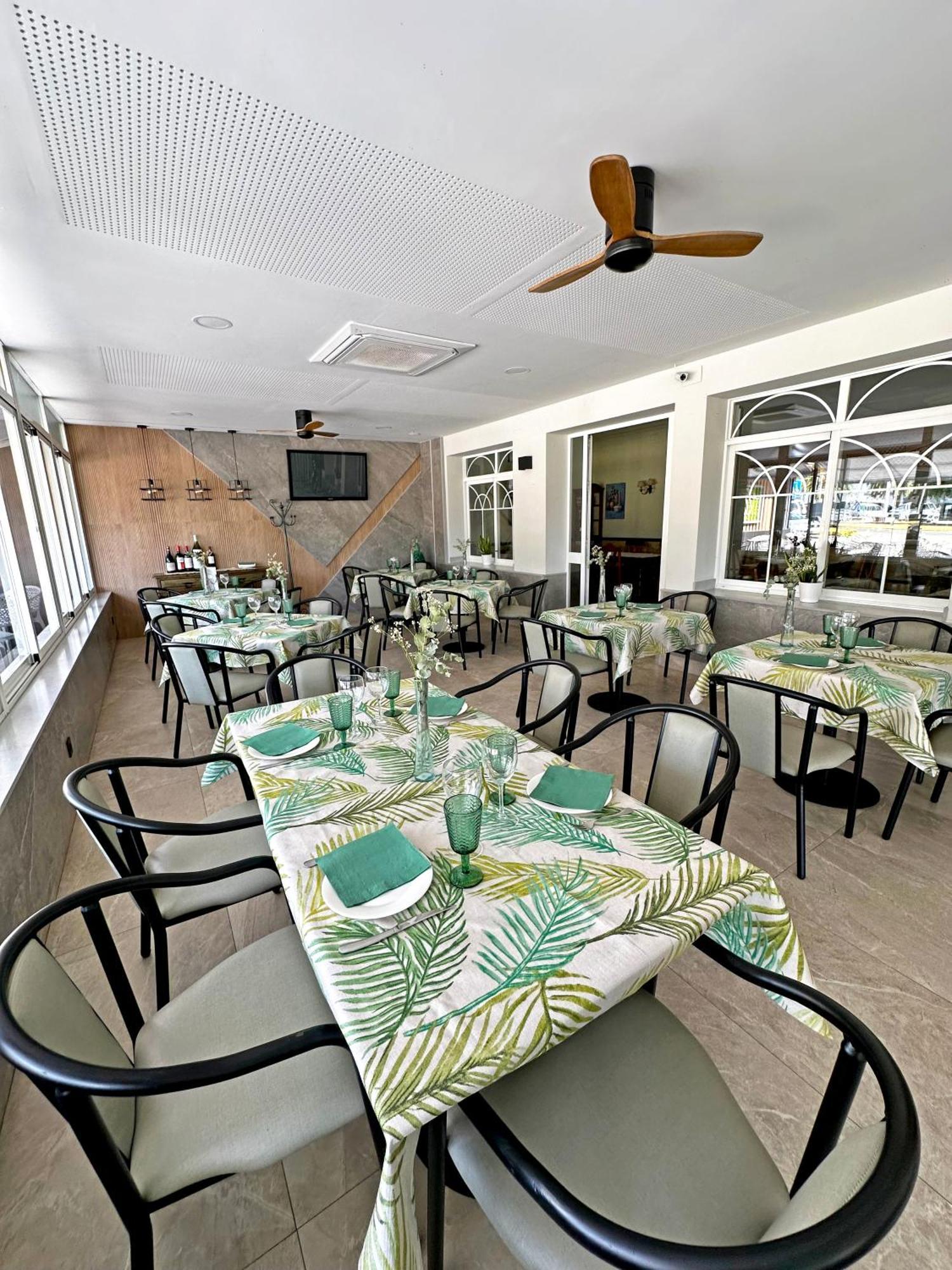 Hostal Restaurante El Cary Montemayor Eksteriør billede